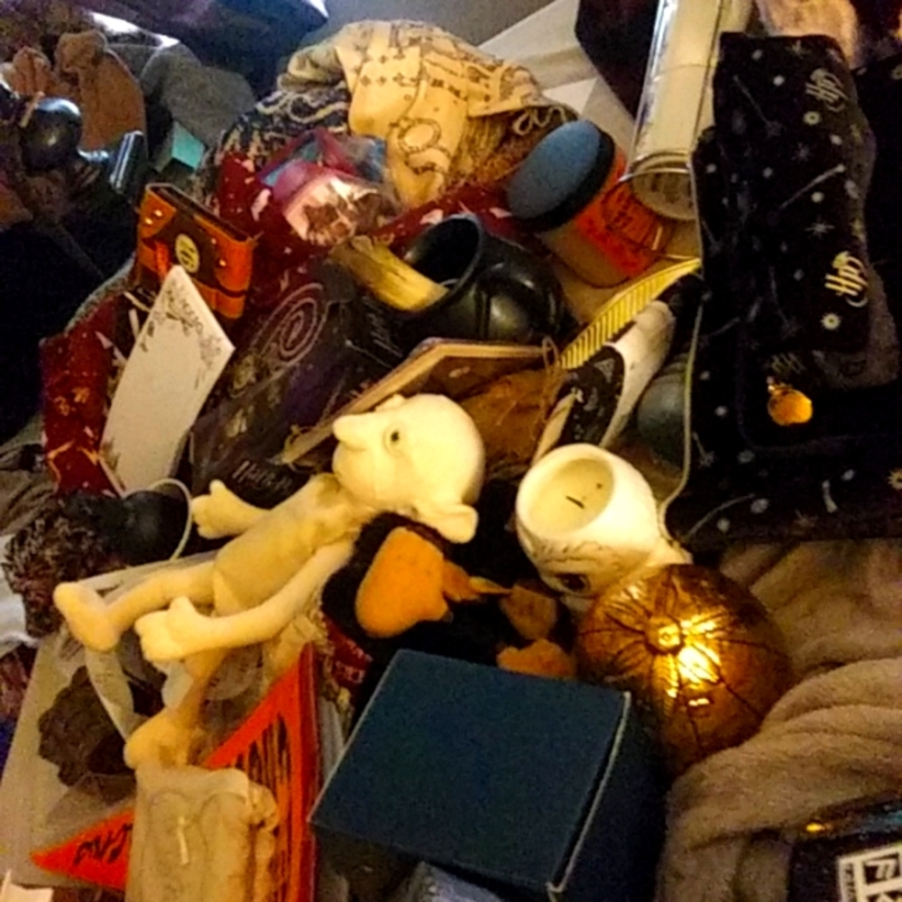HUGE HARRY POTTER COLLECTION MASS,SELL!! DESPERATELY NEEDING TO SAVE MY LIFE